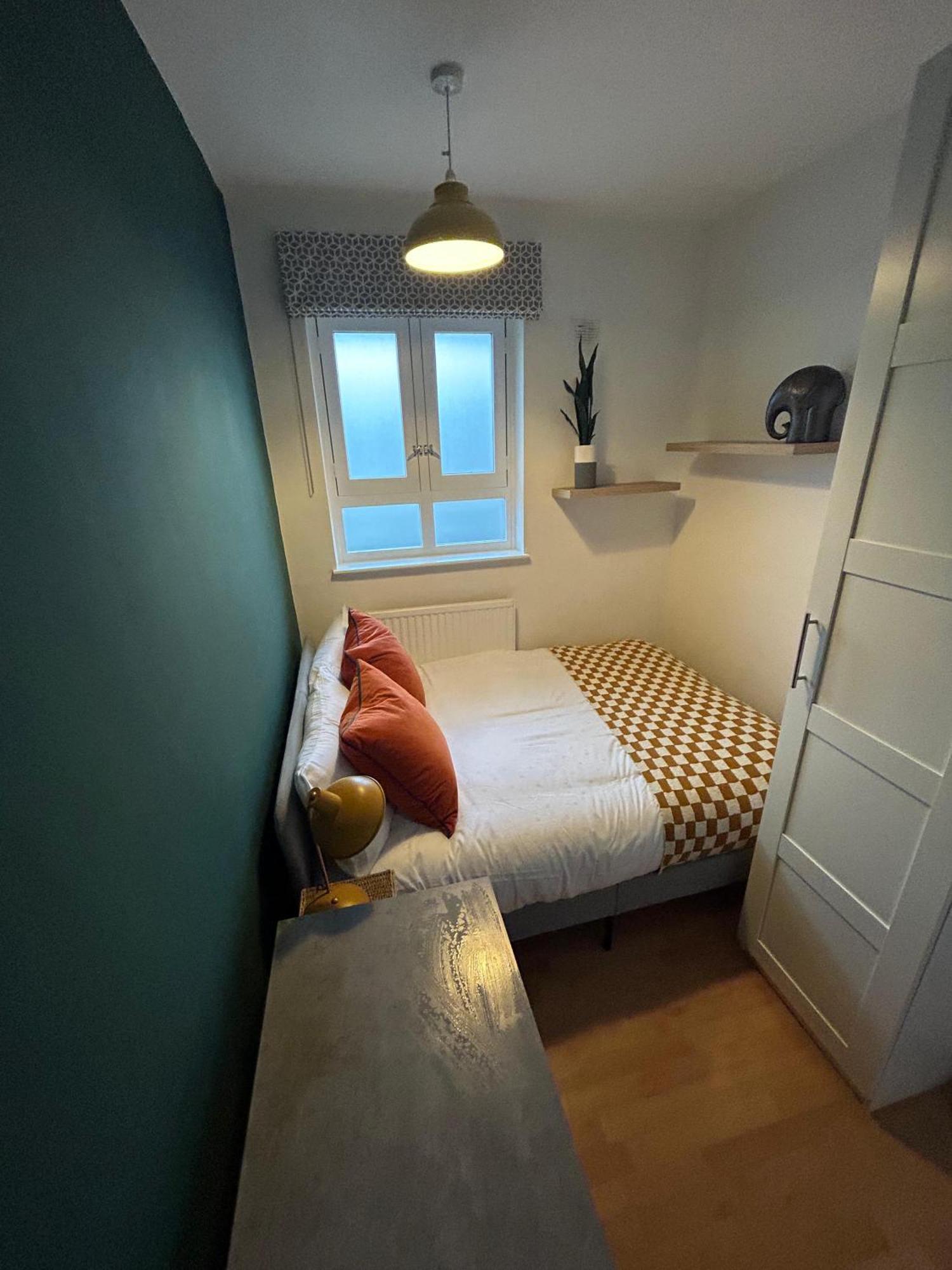 Апартаменты Super-Convenient, 3 Mins To Kings Cross Лондон Экстерьер фото